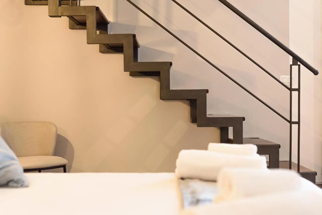 Guest House 121 Luxury Apartments Naples 0*,