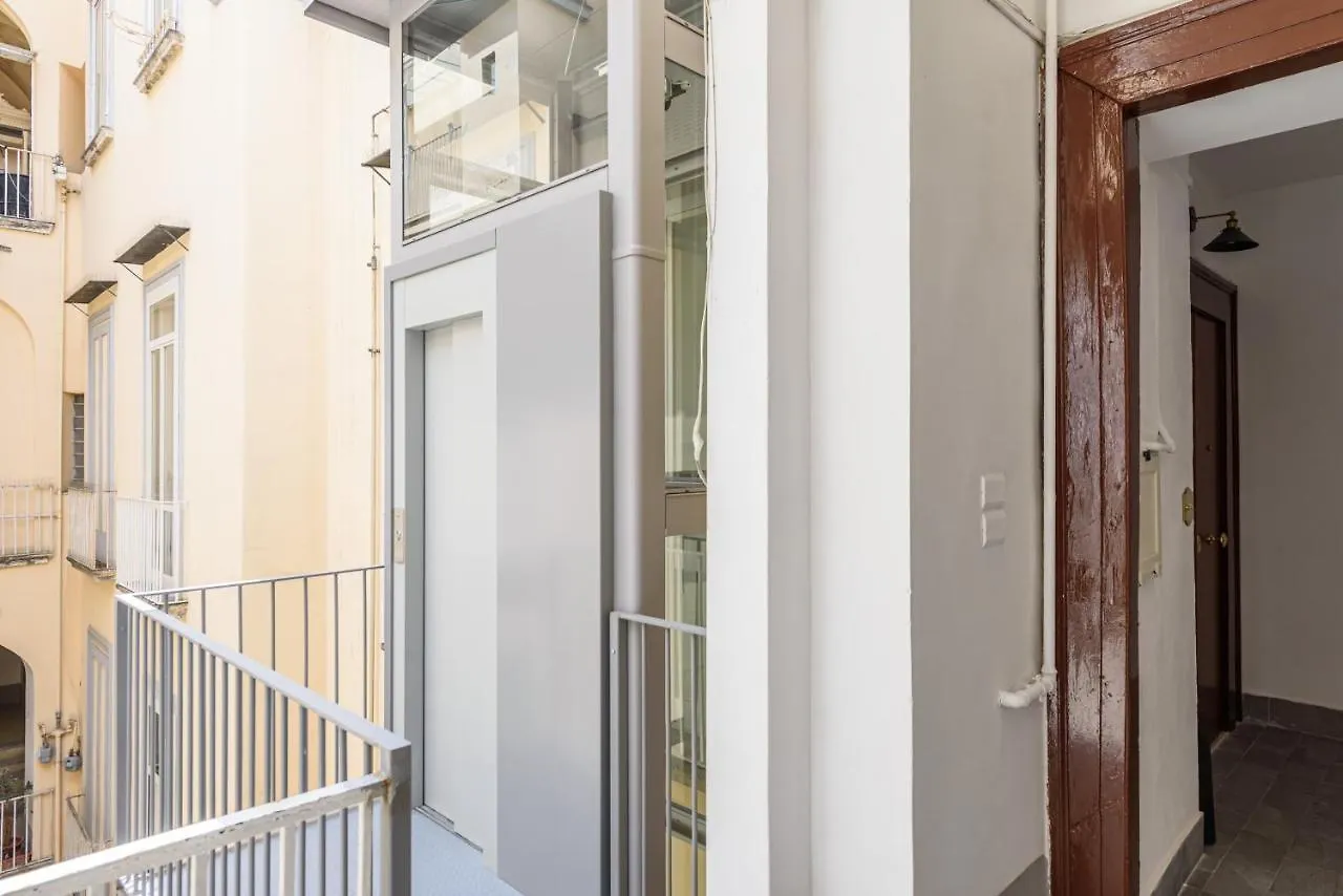 Guest House 121 Luxury Apartments Naples Italy