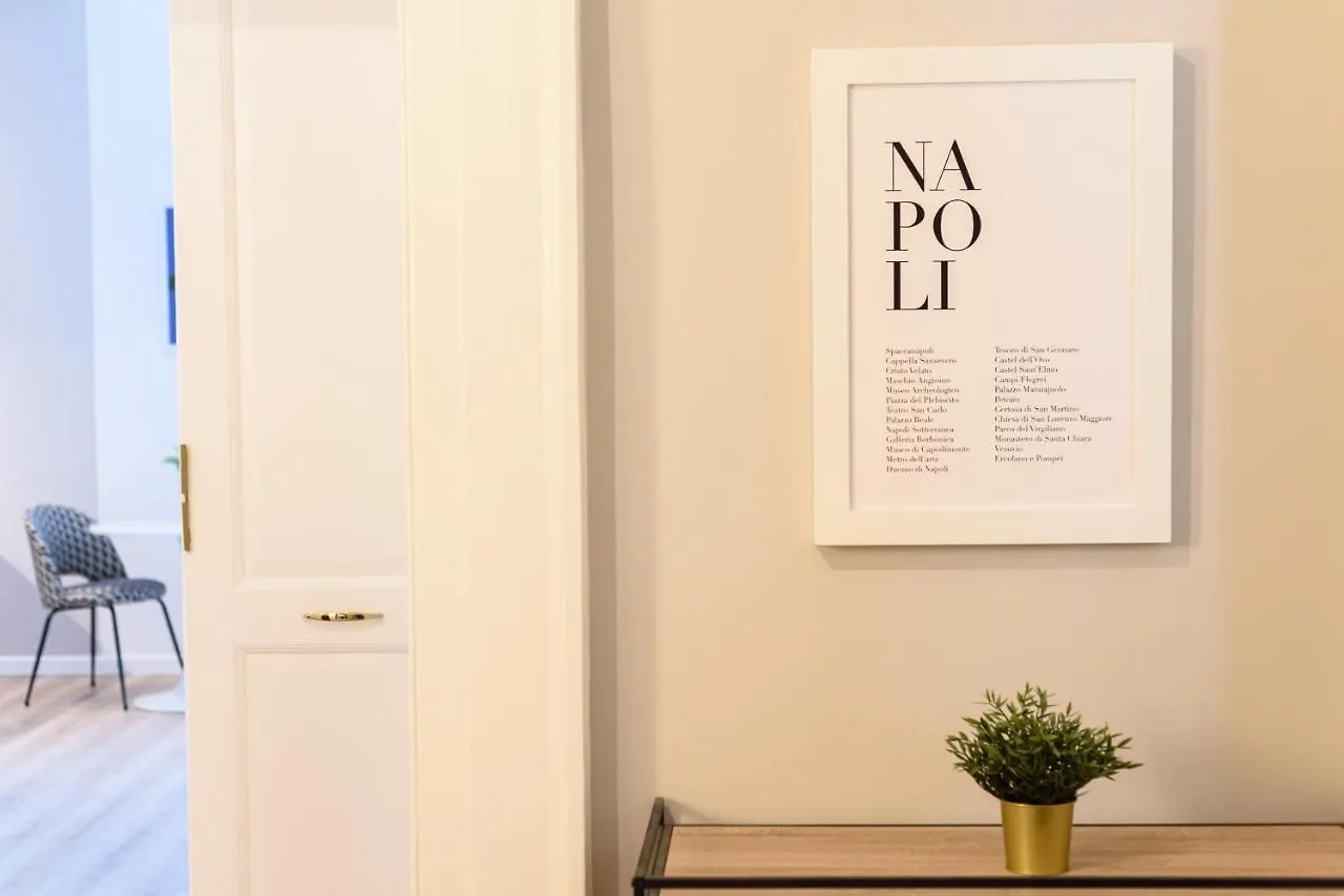 Guest House 121 Luxury Apartments Naples Italy