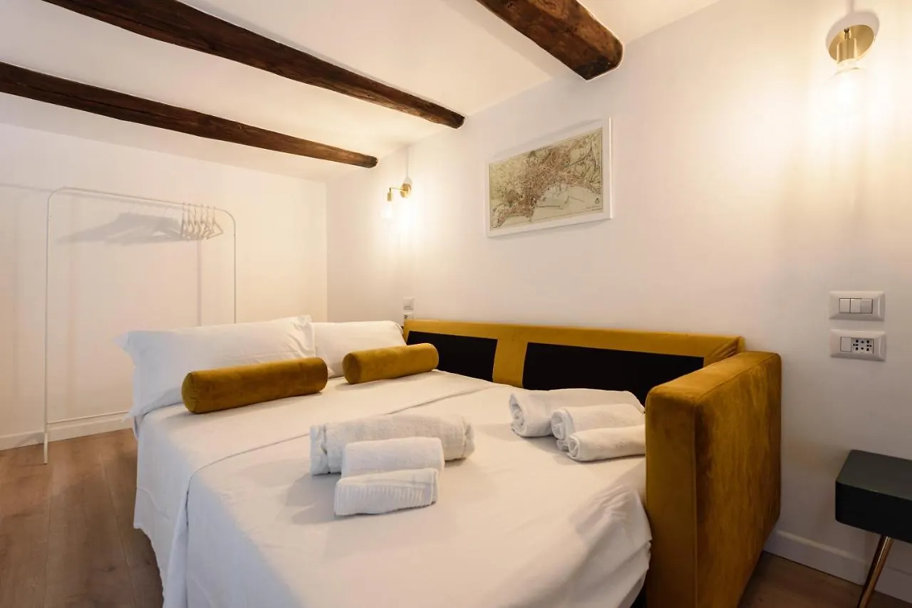 Guest House 121 Luxury Apartments Naples 0*,  Italy